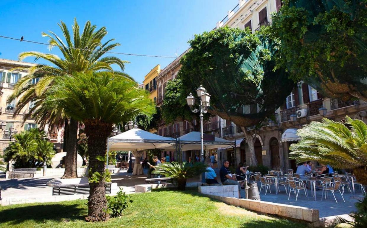 Bed and Breakfast Al Corso Cagliari Esterno foto